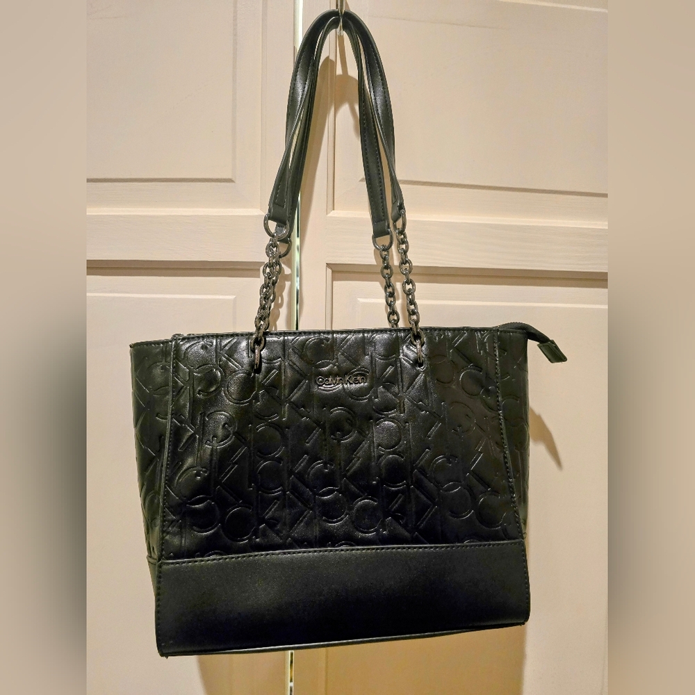 Calvin Klein Black Purse - Picture 3 of 7